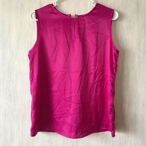 Sleeveless blouse